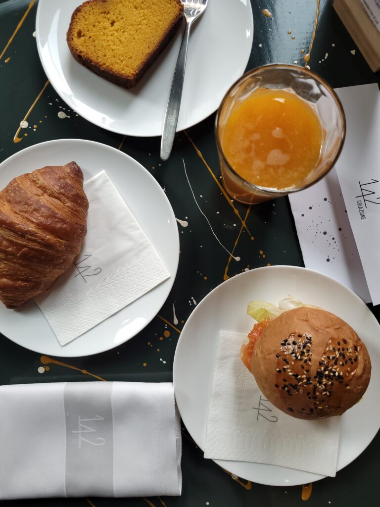 142 restautant colazione