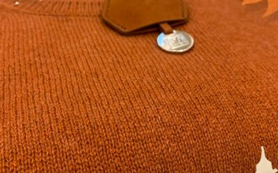 Ludovica Mascheroni accoglie l’autunno con il look arancione zucca