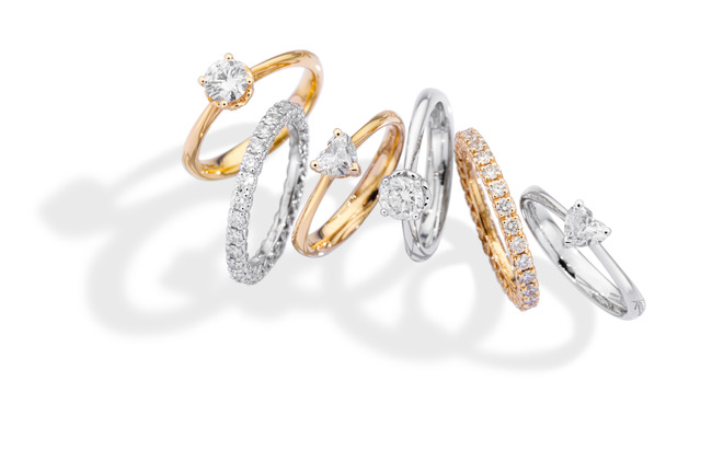 Recarlo presenta Anniversary Glam: un’esplosione di luce in oro giallo