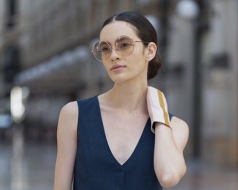 Le Unconventional Jumpsuit in onore delle Dee-donne