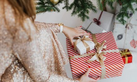 Profumi Natale 2023: le miglior fragranze da regalare per rendere preziose le feste