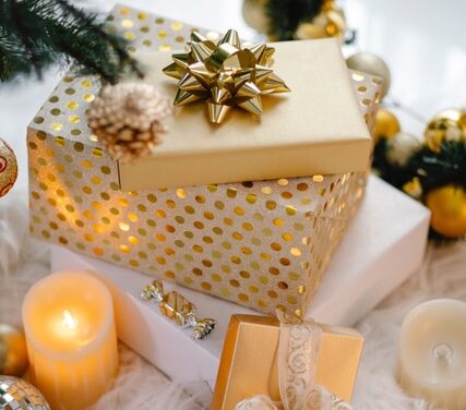 Idee cofanetti beauty da regalare in occasione delle festività natalizie