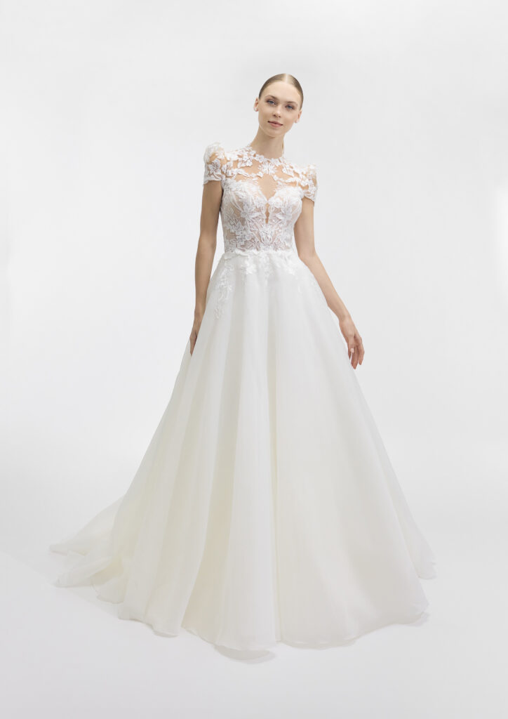 nicole-milano-wedding-capsule-collection-a-love-story