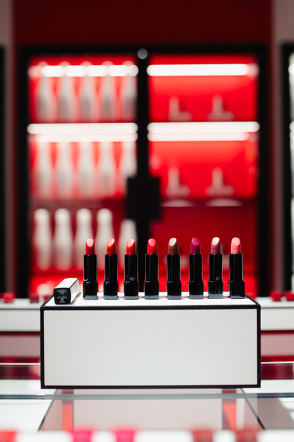 Rouge Allure Velvet Nuit Blanche, 8 nuove tonalità di rossetti per ogni ora della notte da scoprire