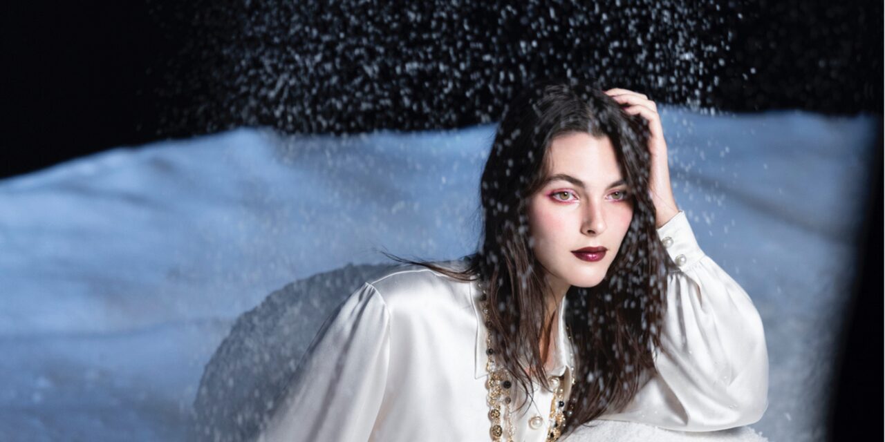 Chanel presenta la Holiday Makeup Collection 2024