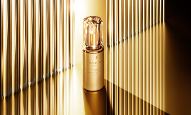 Clé de Peau Beauté presenta il luxury Precious Gold Vitality Serum