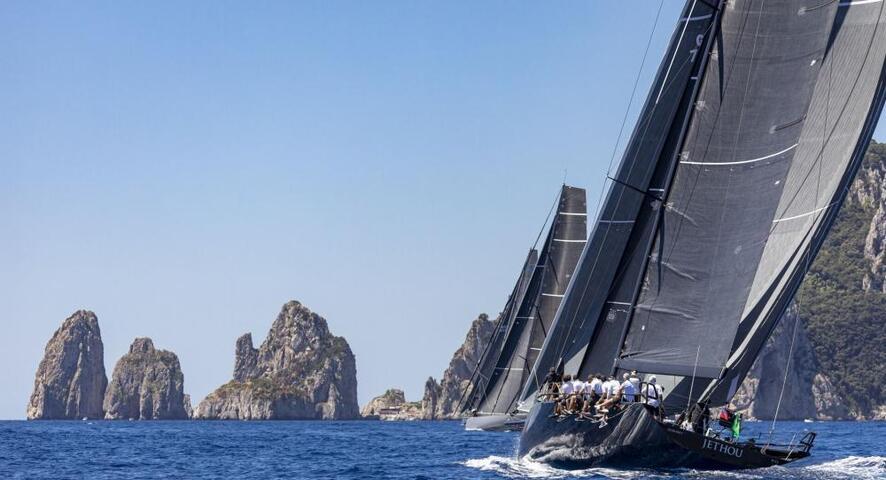 Al via la 70ª edizione della splendida Regata dei Tre Golfi
