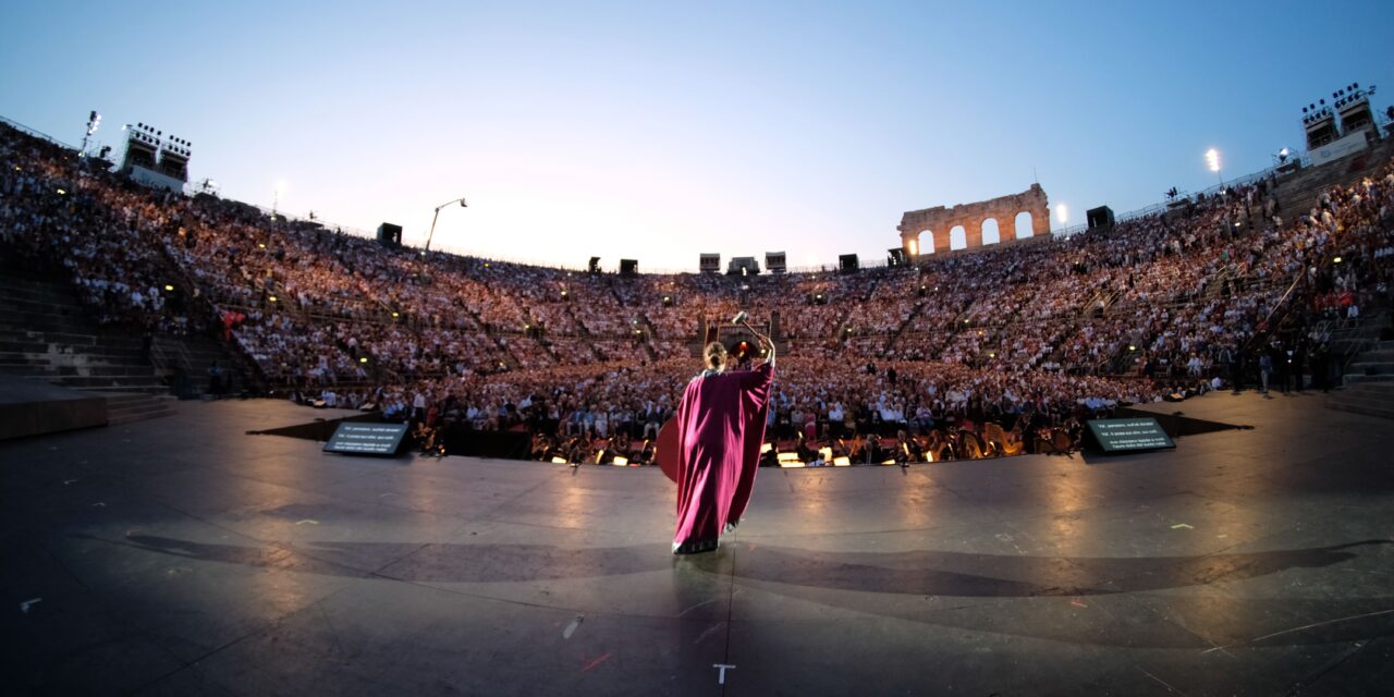 Il Nabucco ‘atomico’ firmato da Stefano Poda inaugura il 102° Arena di Verona Opera Festival