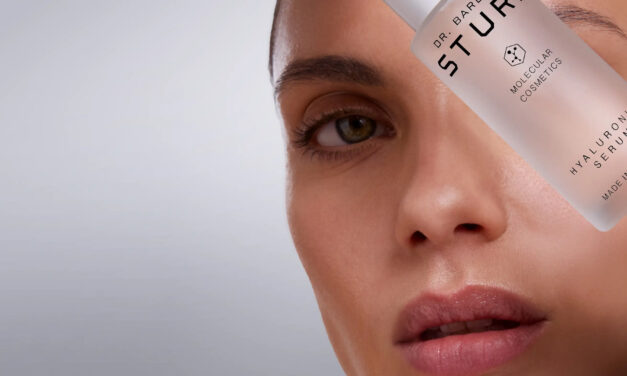 The Beautyaholic’s shop propone in esclusiva Hyaluronic Serum Dr Barbara Sturm in formato smart