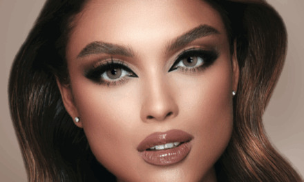 Desio svela le lenti a contatto nella sfumatura Pantone Mocha Mousse