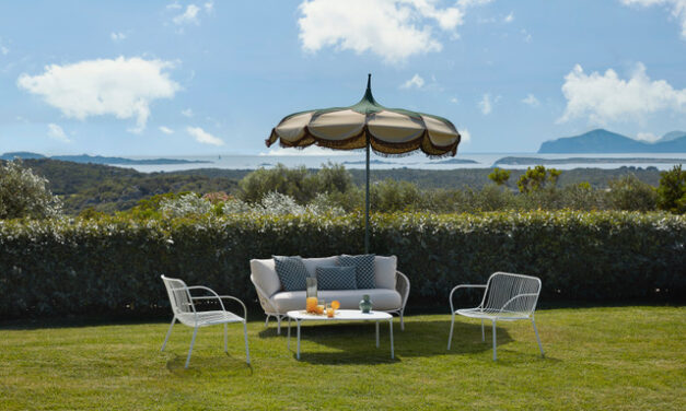 Kartell svela la nuova versione dell’iconico Hiray Sofa
