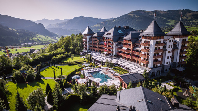 Sant Ambroeus all’Alpina Gstaad: un’estate alpina dal cuore milanese