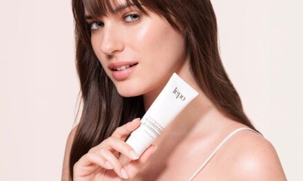 Dark spot remedy: il rimedio per una pelle luminosa e senza macchie anche in estate