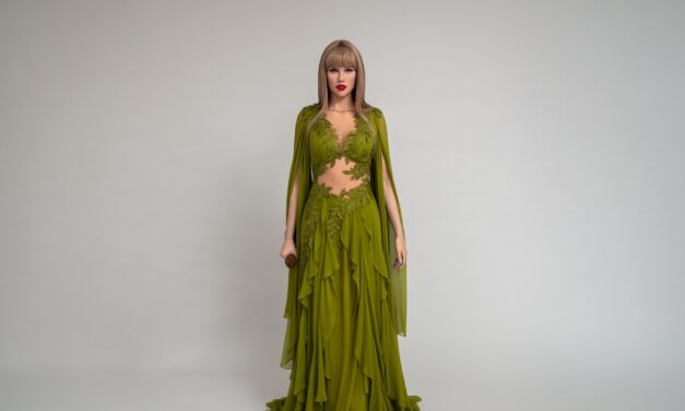 Alberta Ferretti collabora con Madame Tussauds nello storico lancio globale che celebra Taylor Swift | The Eras Tour