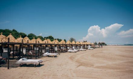 Palazzo Nobile by Valmont: un evento esclusivo al Des Bains 1900 Luxury Beach Club durante il Festival del Cinema di Venezia