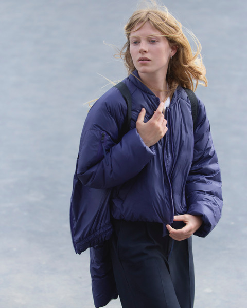 Con la collezione Fall/Winter 2025, Canada Goose continua a ridefinire il concetto di outerwear unendo funzionalità e design, radici canadesi e visione contemporanea