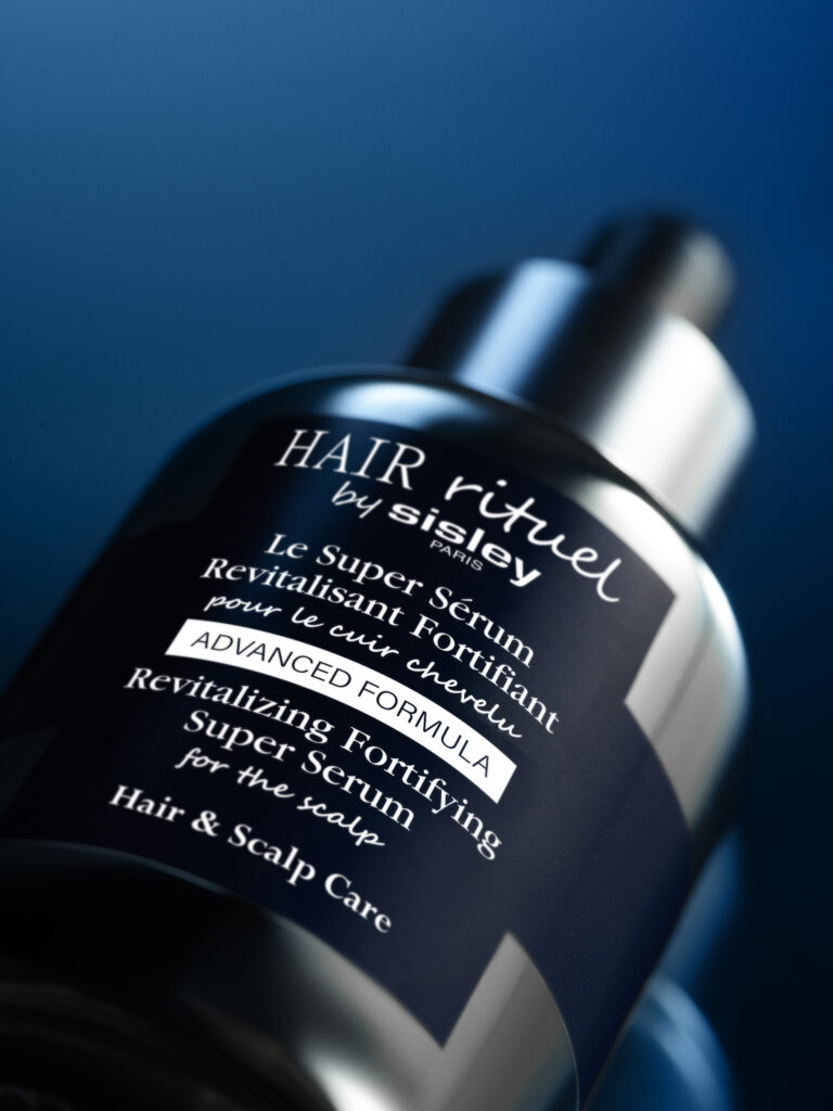 Hair Rituel by Sisley svela Le Super Sérum Revitalisant Fortifiant Advanced Formula