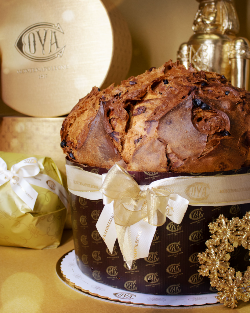 Cova Montenapoleone presenta la magia del Natale: il Panettone iconico e le nuove creazioni 2026
